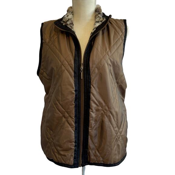 ACTIVOLOGY Reversible Vest Fits L Fur & Leather Trim Boho Luxe Rustic Glam Cozy - Picture 2 of 8